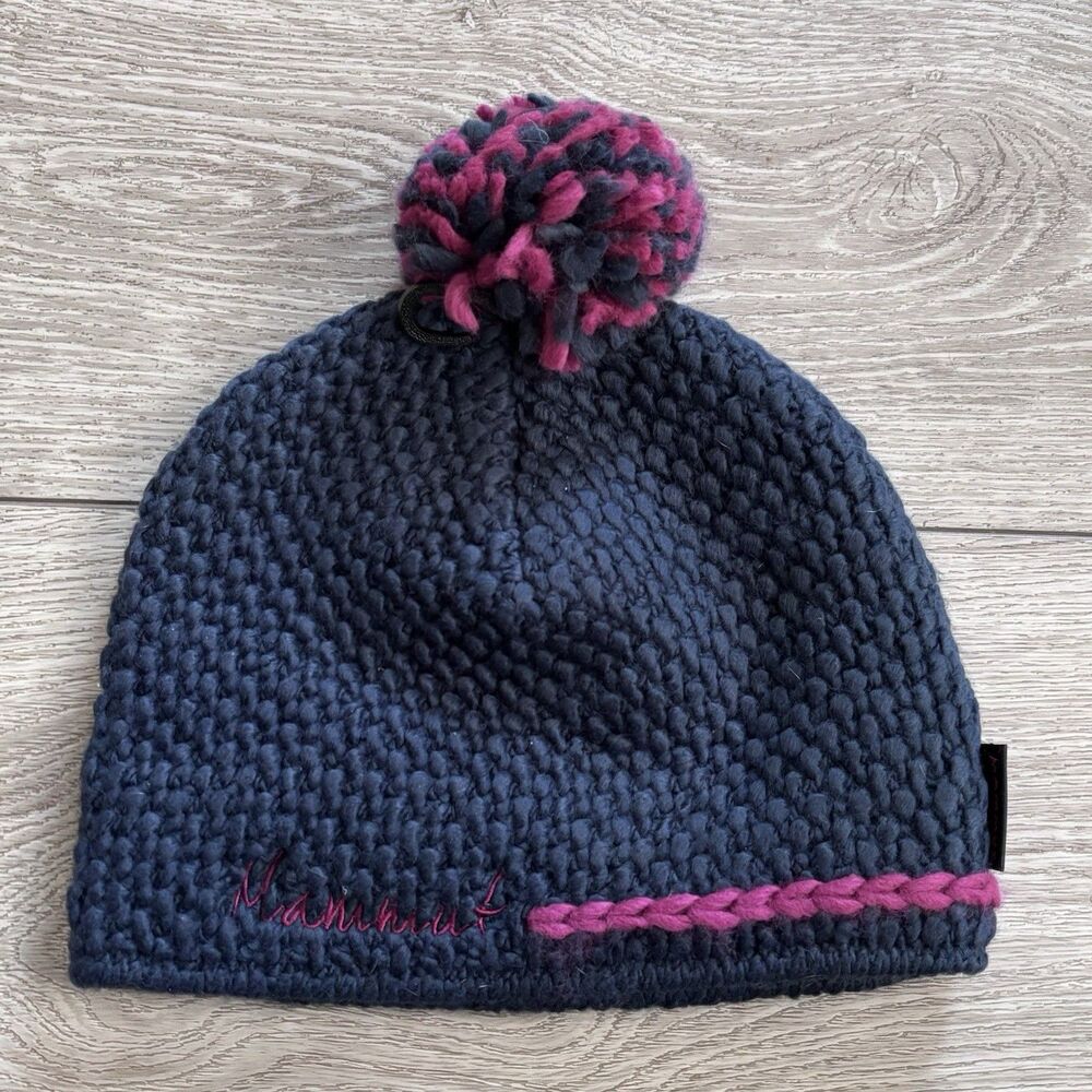 Mammut Beanie Cap Sunridge Beanie Blue Purple Pom Pom‎ NWT Winter Snow